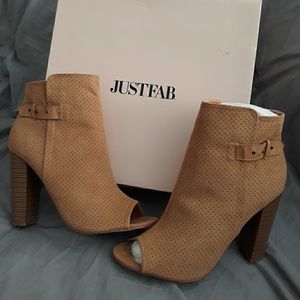 Womens suede Tan booties